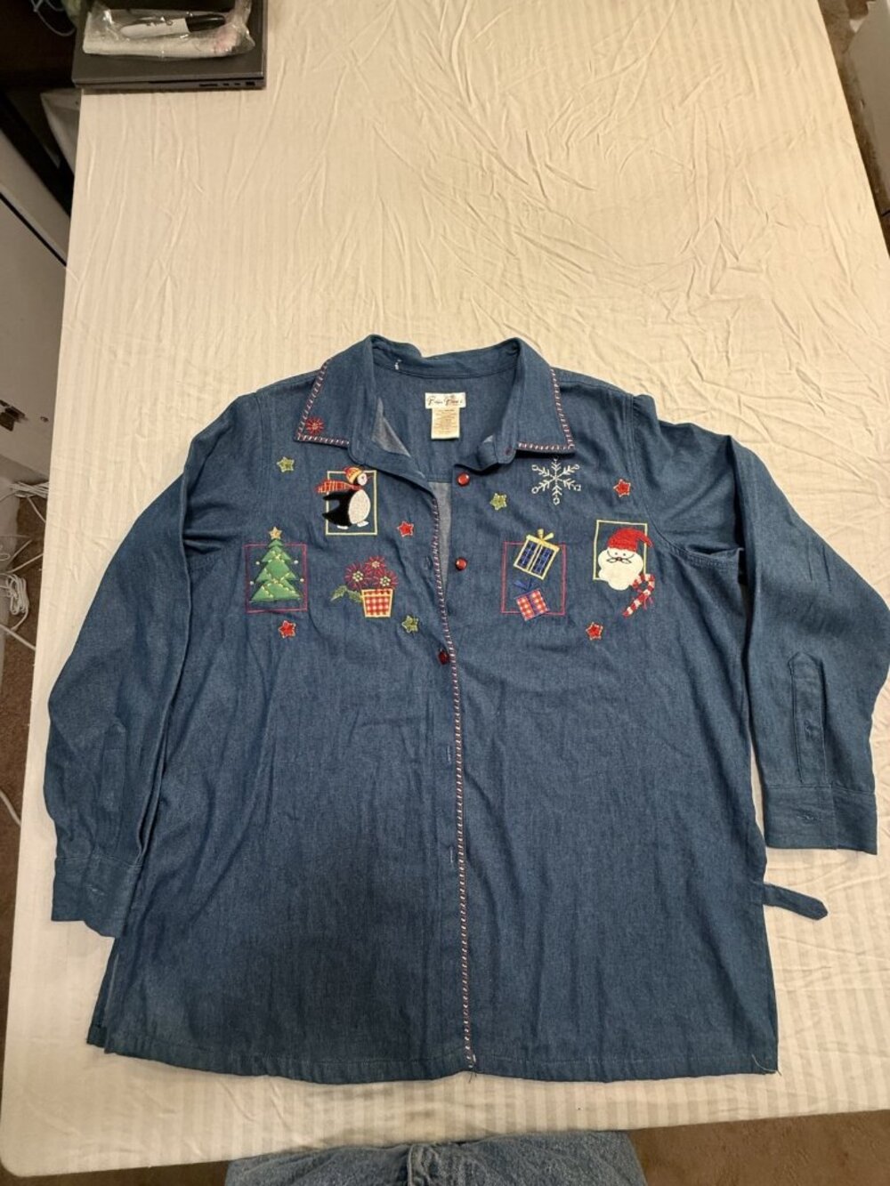 Bobbie Brooks Woman Christmas Embroidered Denim Shirt 18W/20W Holiday Snowman